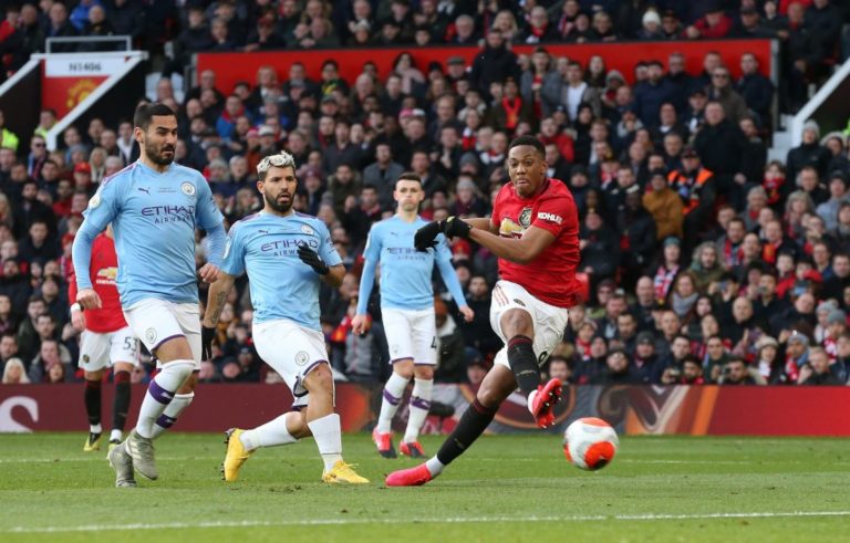 Manchesteri stoliset me ngjyrë të kuqe, United triumfon në derbin ndaj Cityt