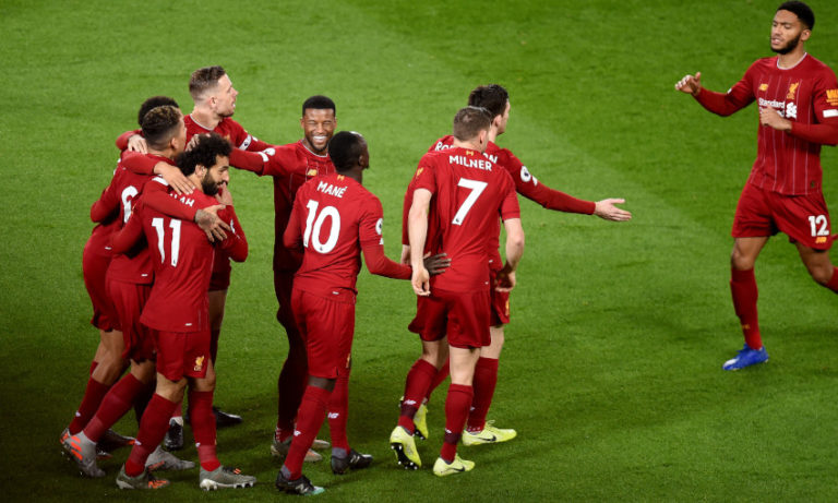 Fati i Liverpullit për titullin qëndron mes dy rrugëve