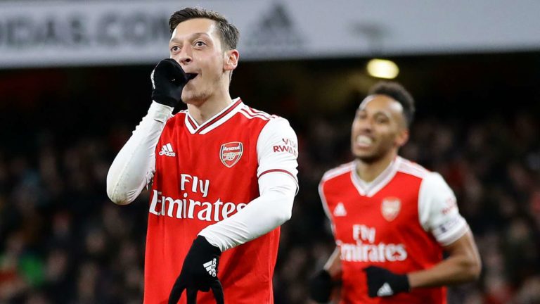 Arteta bisedon me lojtarët – marrëveshja për reduktimin e pagave tek Arsenal është afër