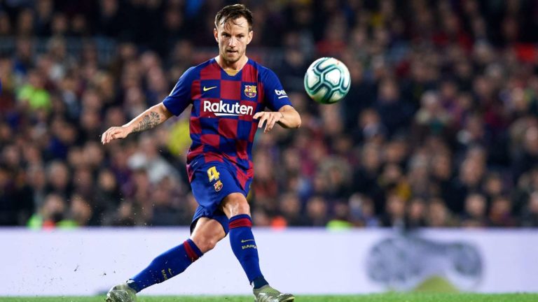 Barcelona e vendosur të heq dorë nga Rakitic