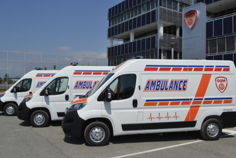FFM ia dorëzoi auto-ambulancat spitalit qytetit të Shkupit