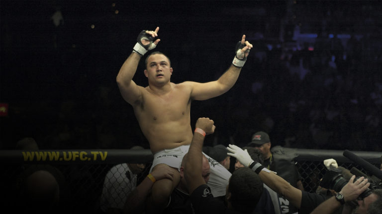 Dorëzohet edhe UFC, anulon dy evente të rëndësishme