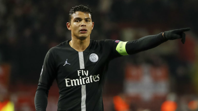 Barca e transferon falas Thiago Silvan