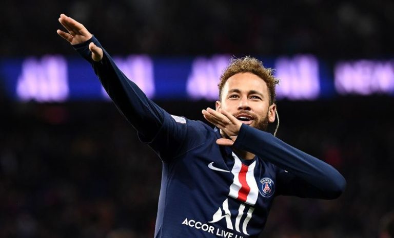 Neymar para një vendimi të rëndësishëm!