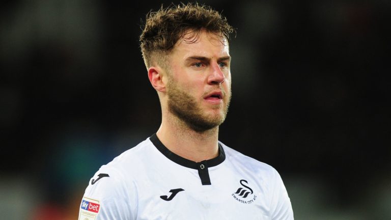 Man Utd e Man City, duel kokë më kokë për talentin e Swansea