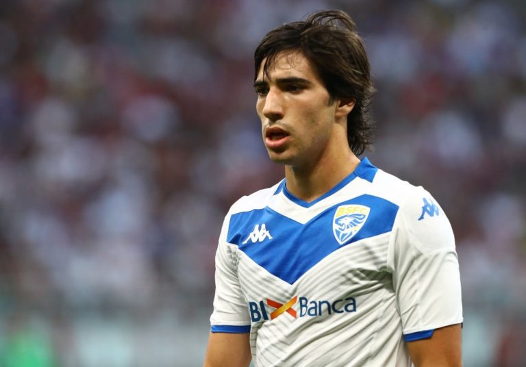 Milan ia ofron Brescias tre lojtarë për Tonalin