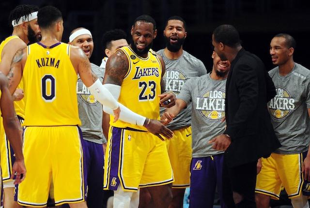 LeBron James ka organizuar stërvitje për shokët e skuadrës, gjatë pauzës së NBA