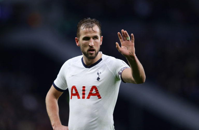 Berbatov këshillon Harry Kane që t’i bashkohet Manchester Unitedit