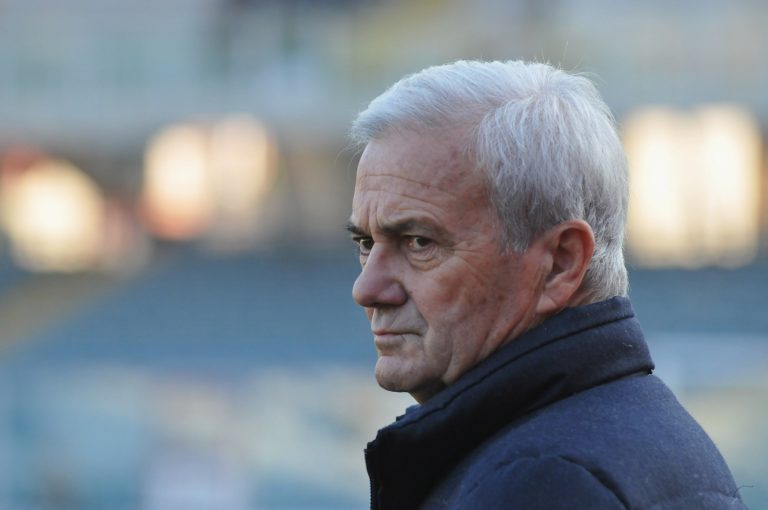 Vdes Luigi Simoni, ish trajneri i Inter, Lazio e Napoli