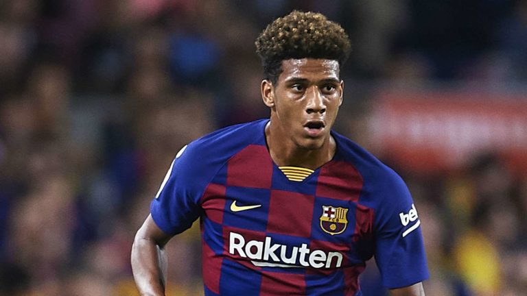 Roma rivalizon Schalken për shërbimet e mbrojtësit të Barcelonës