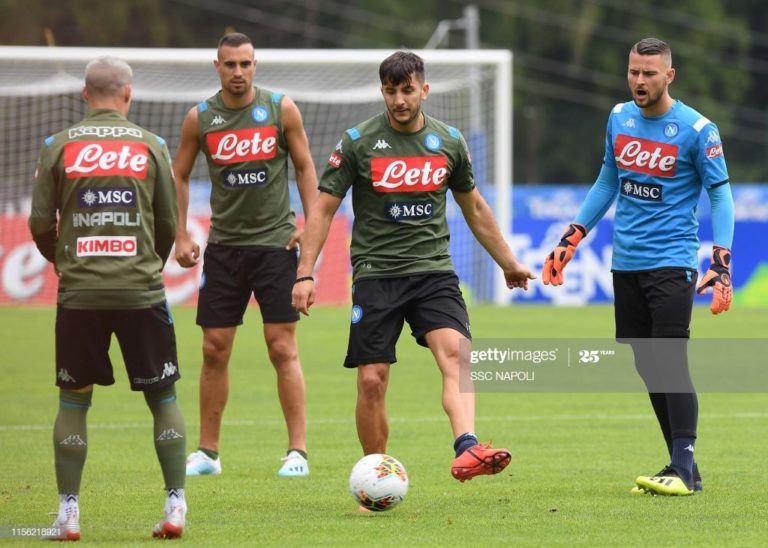 Vijojnë telashet në Serie A pas rikthimit, ylli i Napolit pëson lëndim muskular