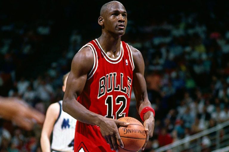 Atletet e Michael Jordan shiten për vlerën “e çmendur” në ankand
