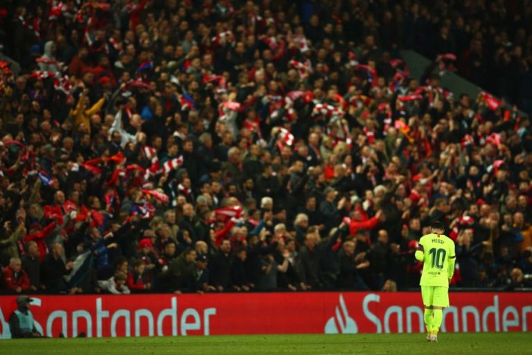 Një vit nga ‘makthi’ që Barcelona përjetoi në Anfield