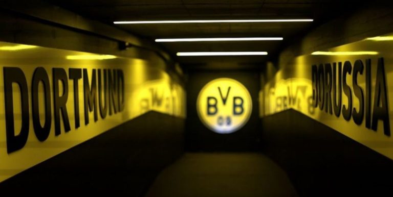 Borussia Dortmund pushoi nëntë lojtarë brenda një dite