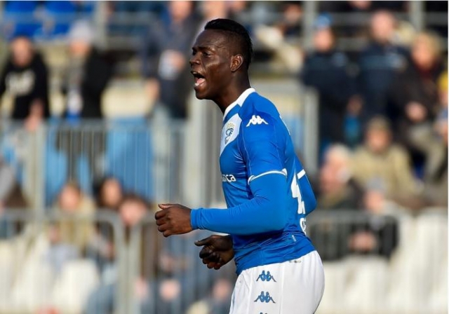 Balotelli niset drejt një kontinenti tjetër