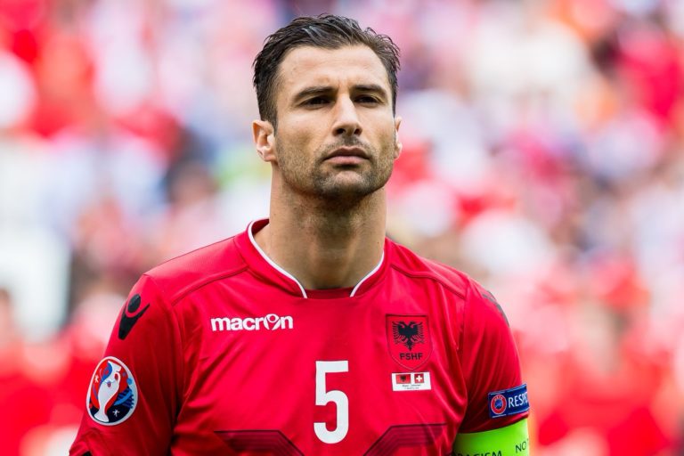 Lorik Cana, drejtor sportiv te një skuadër në Zvicër?