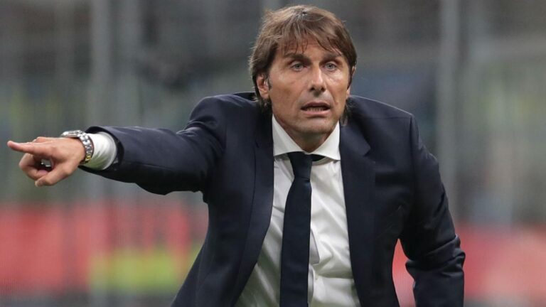 Conte flet para derbit me Napolin