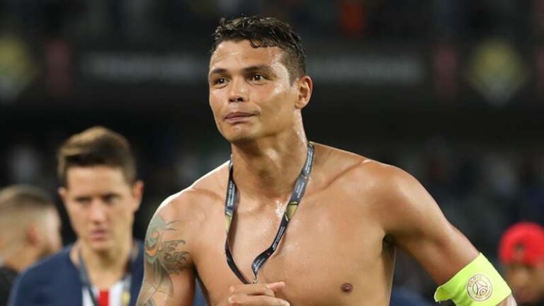 Thiago Silva i jep lamtumirën PSG-së, pritet të luajë në Premierligë