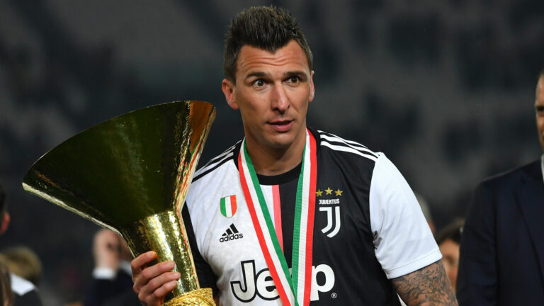 Mandzukic befason me klubin e ri