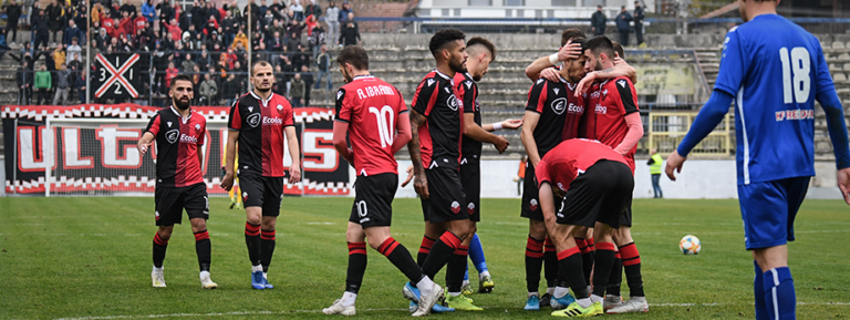 Rikthehet futbolli elitar në vend, nesër Renova-Shkëndija