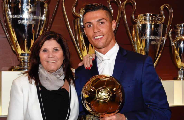 Nëna e Ronaldos hedh ‘bombën’: Vitin e ardhshëm ai luan te Sporting