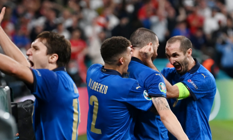 Italia pas 53 viteve Kampion i Evropës, fiton në dramën ndaj Anglisë