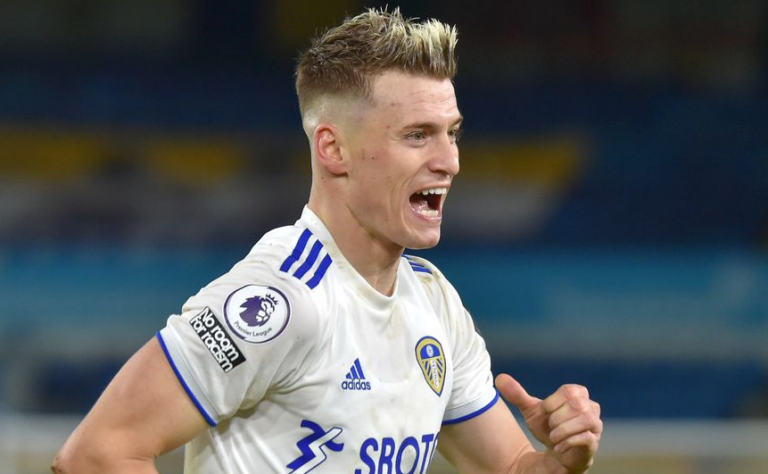 Leeds United konfirmon largimin e Alioskit, e falënderon me një video të veçantë