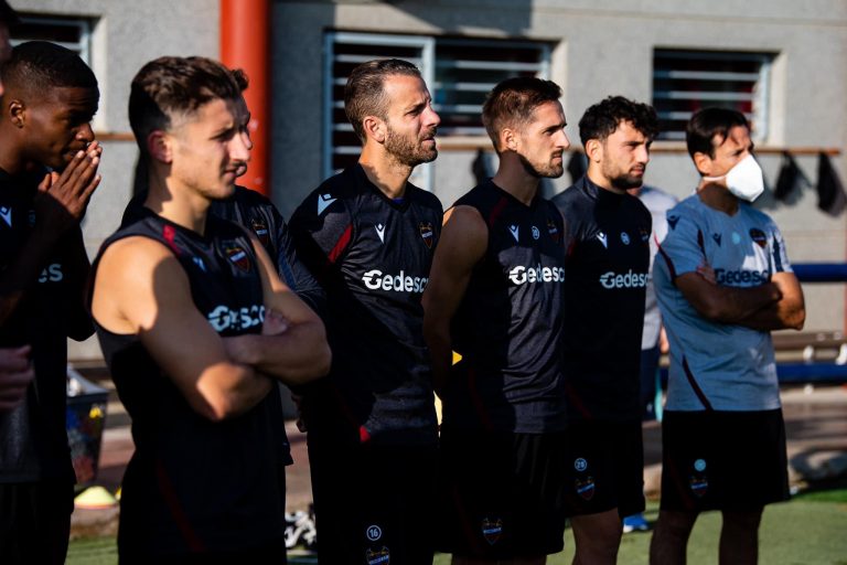 Enis Bardhi gati për lojë pas rikuperimit nga lëndimi