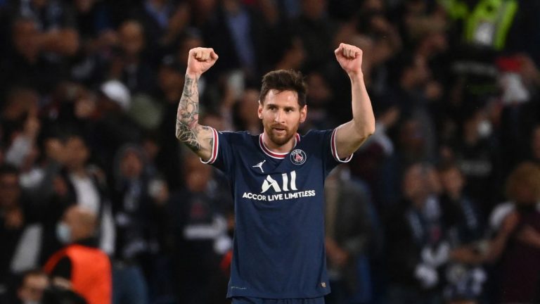 Messi dhe Mbappe bëjnë show, PSG kalon pa problem Ajaccion