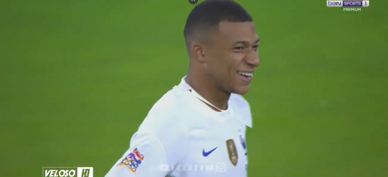 Mbappe shkruan histori me Francën