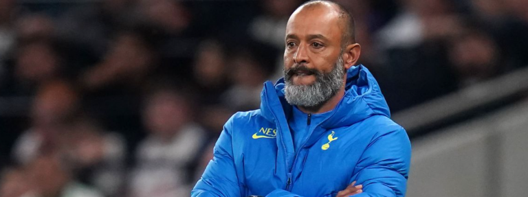 ZYRTARE: Tottenham shkarkon menaxherin Santo