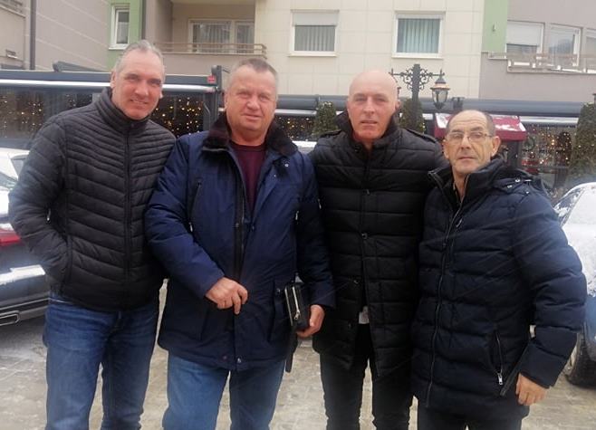 Jeton Nesimi dhe Erxhan Menga ndahen me Flamurtarin e Prishtinës