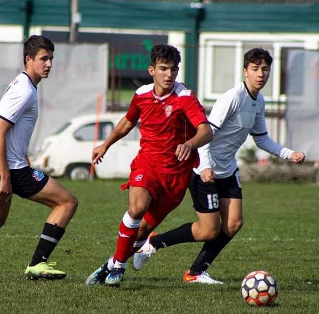 Destan Adili, ylli i radhës që rritet te Rabotniçki