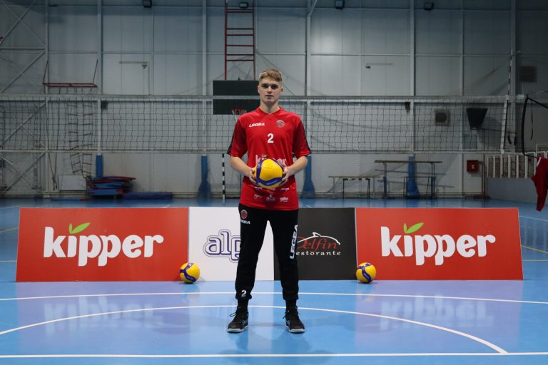 Blerton Baftijari merr ftesë nga Maqedonia