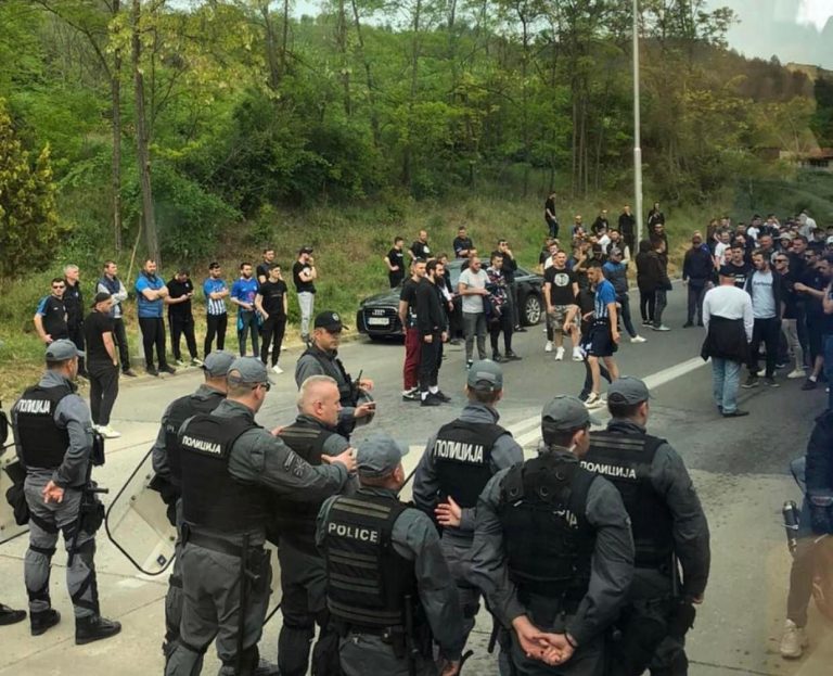 Shvercerat ndalohen në pikëpagesën e parë për në Tetovë