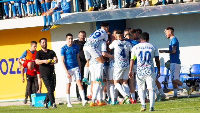 Shkupi zyrtarizon largimet