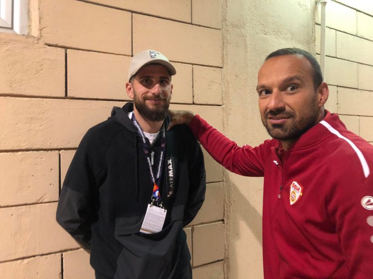 Naumovski e uron Gagin për fitoren e Gjeorgjisë (FOTO)