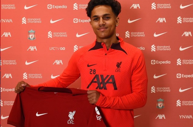 Fabio Karvaljo prezantohet te Liverpulli