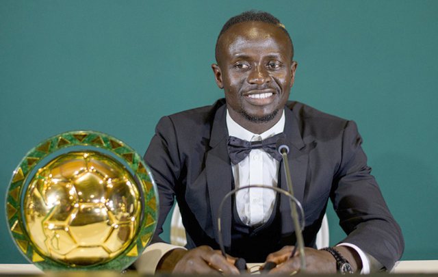 Dashuria për atdheun, Sadio Mane ndërton një stadium në fshatin e tij