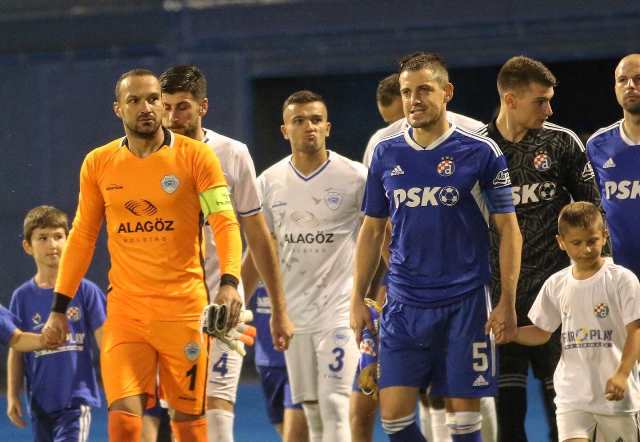 Shkupi ndaj Shamrokut, dy ndeshjet brenda 5 ditëve