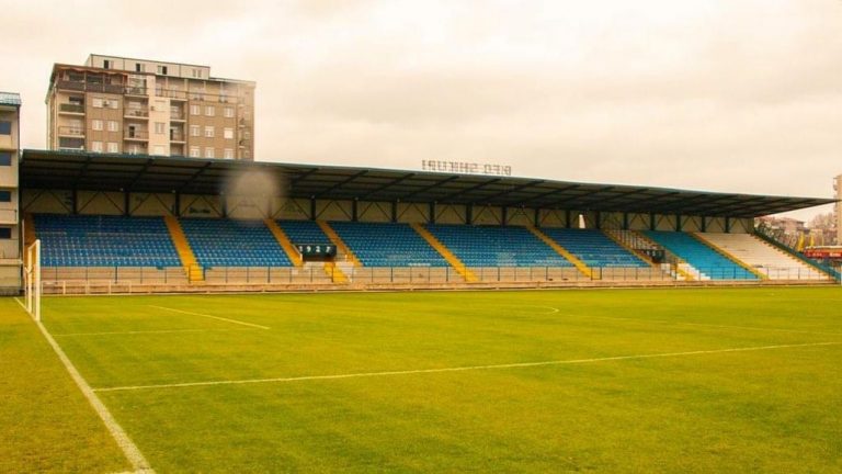 Punime në tribunën e re në Çair, Shkupi për duelin me Mak.Gj.P. hap vetëm tribunën e vjetër