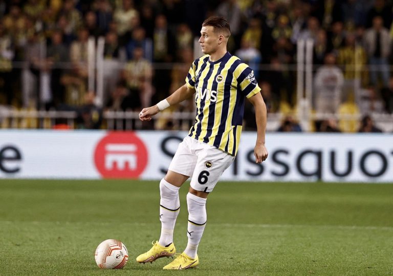 Alioski me Fenerbahcen mbajnë vendin e parë në grup