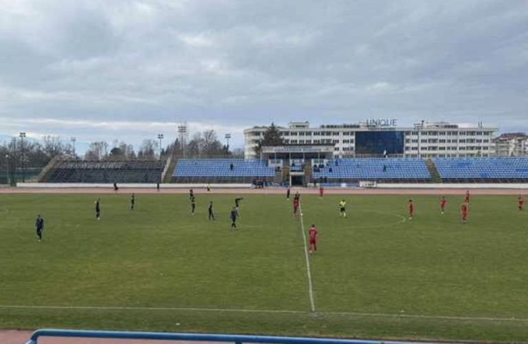 Shkupi fiton 4:2 kontrolluesen me Pobedën
