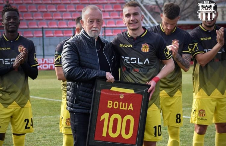 Arbi Vosha kompleton 100 ndeshje me Makedonija Gjorçe Petrovin 