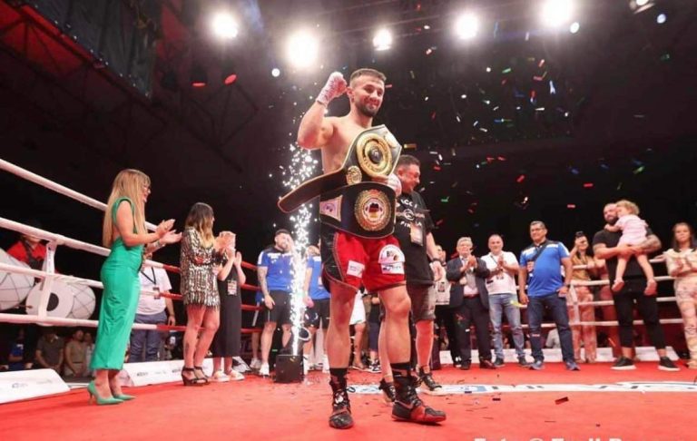 Elvis Hetemi, shqiptari që synon të boksojë për titullin e botës në WBC 