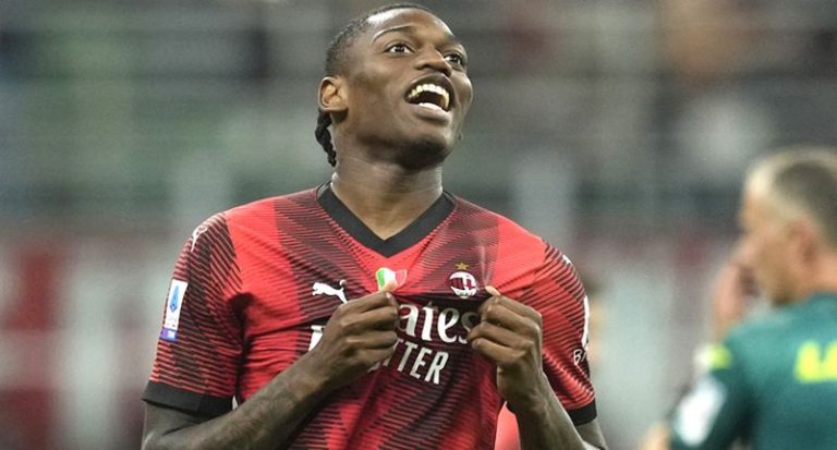 Rafael Leao: “Dua të jem një lojtar shumë i rëndësishëm për Milanin, sot dhe nesër”.