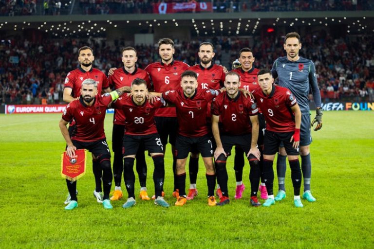 Performancat e shkëlqyeshme shpërblehen, Shqipëria ngjitet në renditjen e FIFA-s