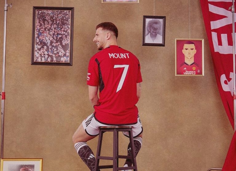 Mount merr numrin legjendar në Man United
