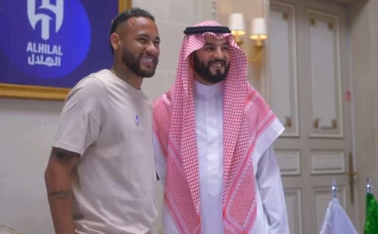 Tetë vetura, tri sauna, aeroplan privat e lukse të tjerë, Neymar do ta shijojë parajsën në tokë në Arabinë Saudite 