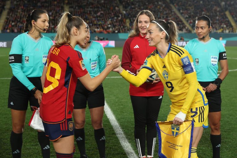 Ndeshje drithëruese, Spanja finaliste e Botërorit, e eliminon Suedinë e Kosovare Asllanit